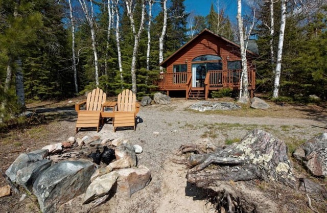 Elbow Lake Lodge: Little Elbow - 2BR Cabin