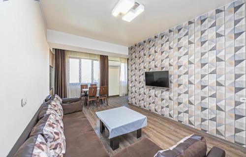 Elegant 2BR Urban Hideaway - Parkside, near Mega Mall
