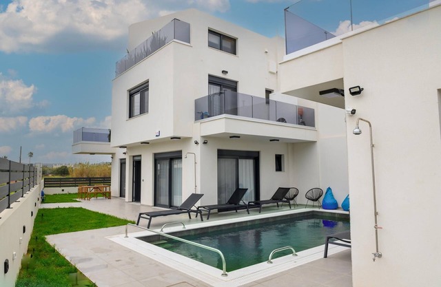 Elegant and Stylish Villas Complex in Crete