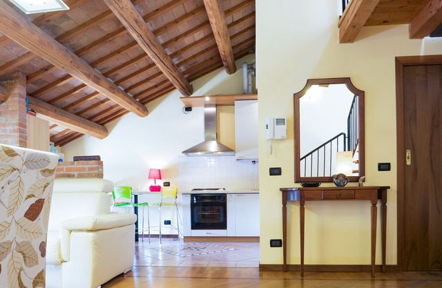 Elegant Apartment "Dei Dogi" with Breakfast Card Gift