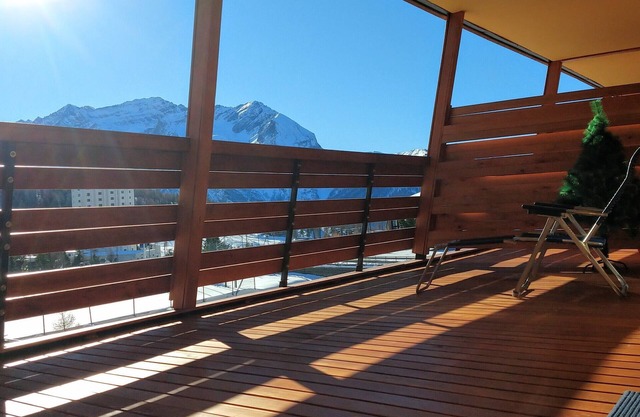 Elegant apartment in Sestriere, with indoor parking space and free wifi.