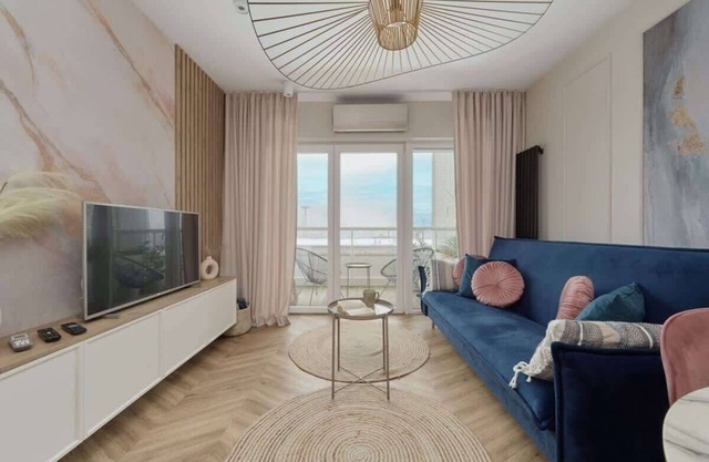 Elegant Apartment with Balcony Krakowska Wroclaw by Renters Prestige