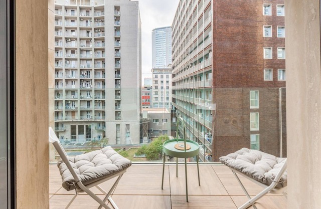 Elegant Apt for 4 - 5 min to Central Station