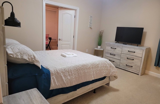 Elegant condo in the heart of Fayetteville