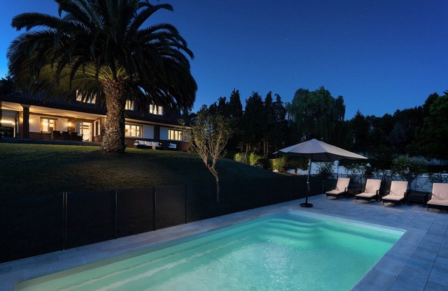 Elegant country house with pool. Between Oviedo and Gijón