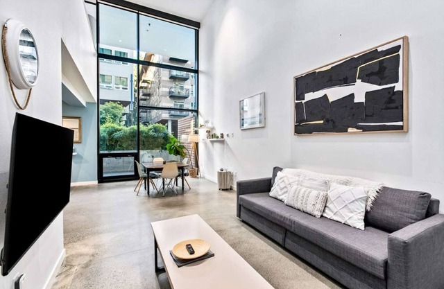 Elegant design meets optimal location amid the natural beauty of Downtown Redmond.