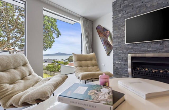 Elegant Executive Townhouse