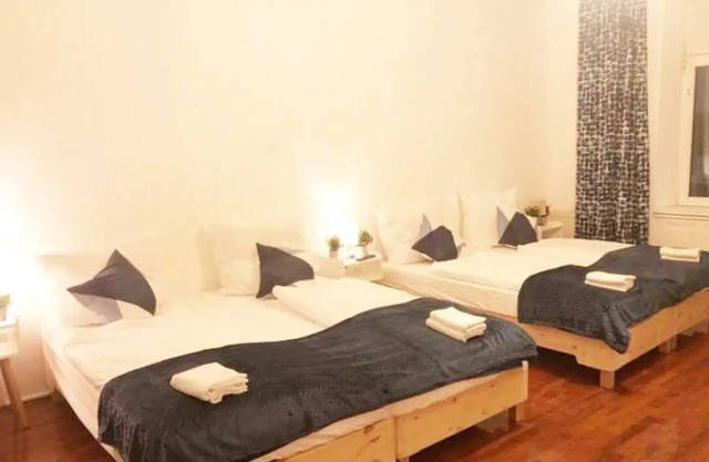 Elegant Haven: Stylish and Spacious 3BR Apartment