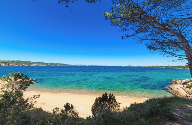 Elegant Residence Ea Bianca 2 Bed Apart sleeps 6