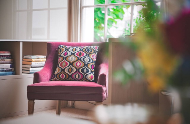 Elegant South Kensington Grade II Townhouse with Private Garden – Sleeps 5