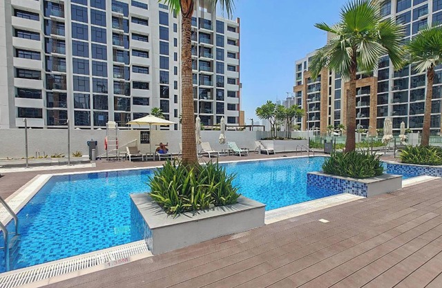 Elegant Studio with Garden in Meydan - Dubai