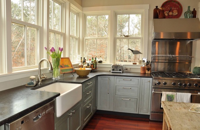 Elegant Vineyard Artisans Home, a rare opportunity for an amazing island stay.