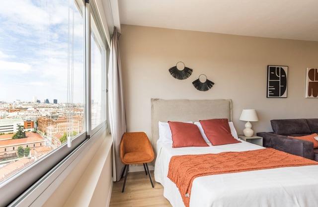 Elegant with exclusive views near Gran Via