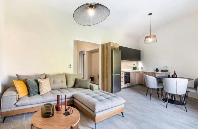 Eleusis Suites Α