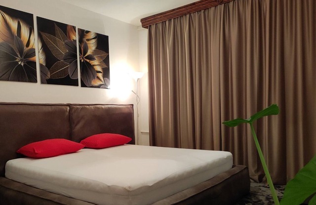 ELPA - Live Life in the Heart of the City