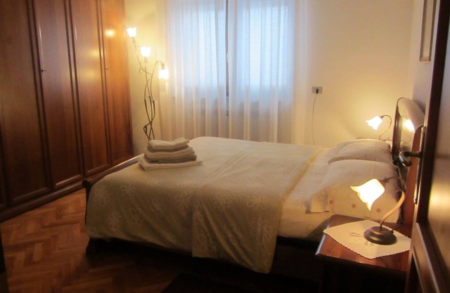 Emanuela Apartments are in a very good location in the middle of t
