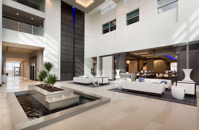 Embassy Suites by Hilton Kansas City Olathe