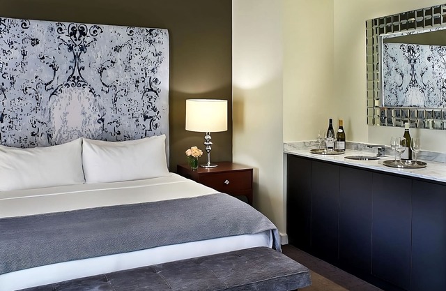 Embrace the Romance And Sugar Rush Experience! Pets Allowed, Onsite Pool