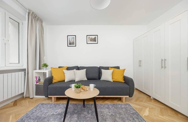 Emilii Plater 55 Warsaw | Cozy Apartment | City center of Warsaw