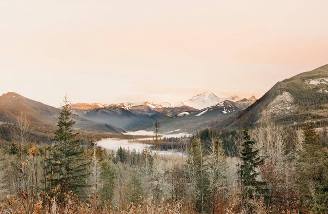 En Suite #15 - Mountain Views - Hot Tub - Pets Ok