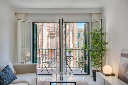 Encantador y espacioso apartamento de 4 habitaciones y balcones en el centro histórico ubicación inmejorable