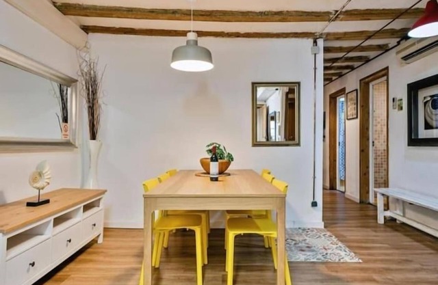Encanto en Las Ramblas: Espacio perfecto para 9