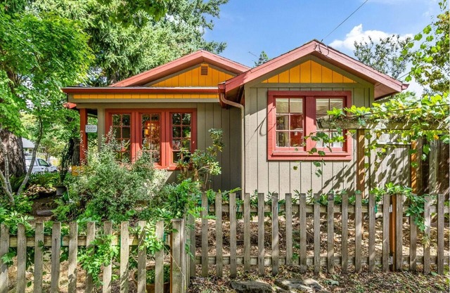 Enchanting Cottage in Woodstock