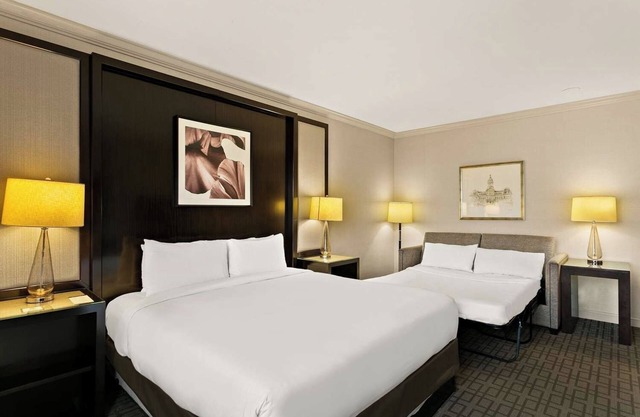 Enjoy a Hassle-Free Stay! Pet-Friendly, Near Horseshoe Casino Baltimore