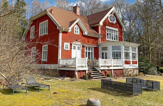 Enjoy a relaxing active vacation by the lake, Öresjö