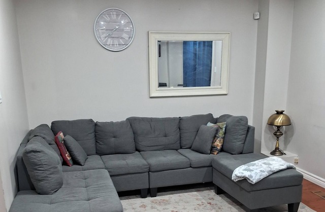 Enjoy cottage serenity in the centre of a city