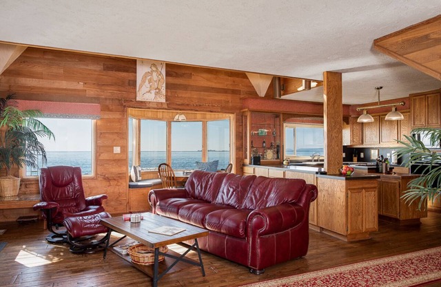 Enjoy the Columbia River and the Pacific Ocean.
