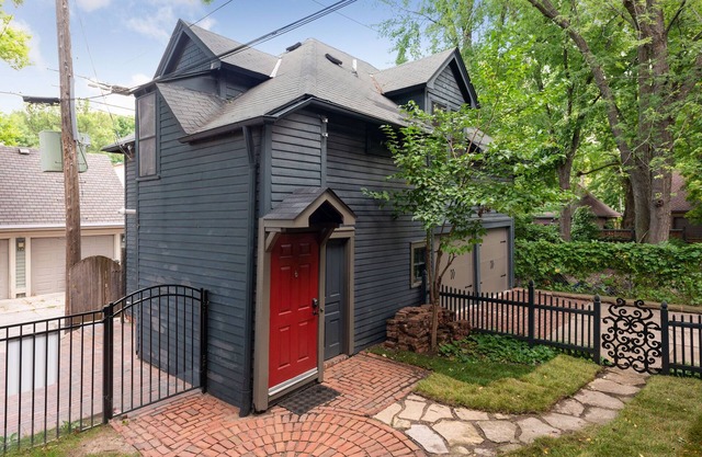 Enjoy the cutest carriage house in the whole Twin Cities. Have your own little home nestled in the Historic District; it has everything you need.