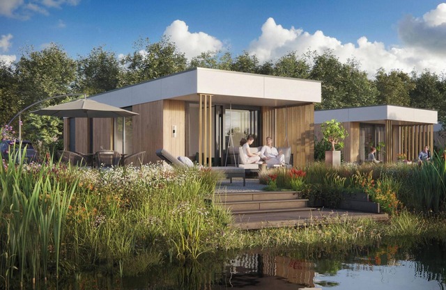 Enjoying yourself by the water in this water lodge for 2 people with a hot tub