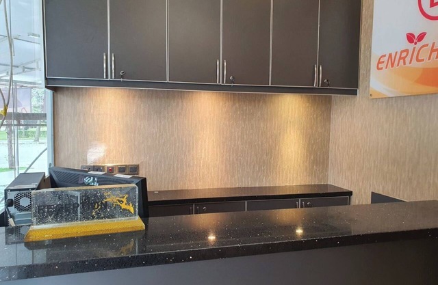 Enrich Hotel Setia Alam by uBook