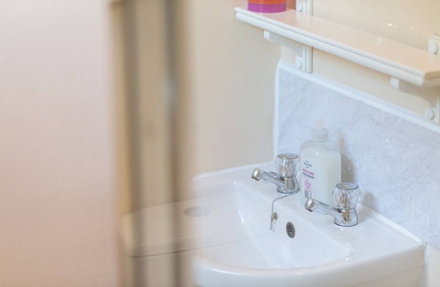 Ensuite king with private bathroom