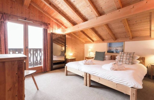 Ensuite rooms , Jacuzzi, storage ideal for ski/VTT ,MULTIPASS