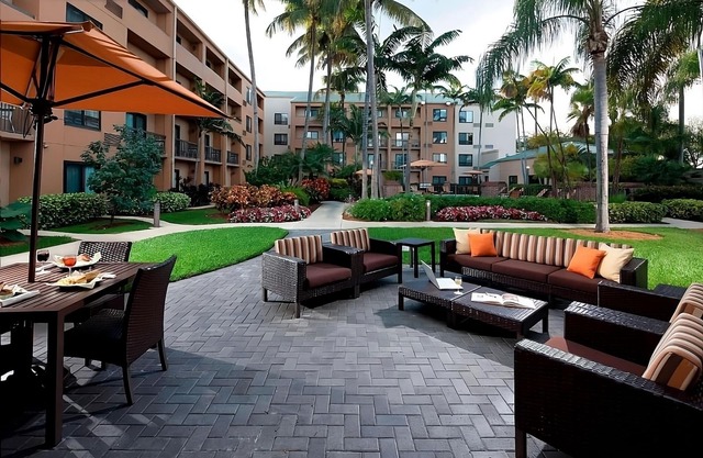 Ensuring a Very Comfortable & Memorable Stay! with Outdoor Pool, Pet-Friendly!