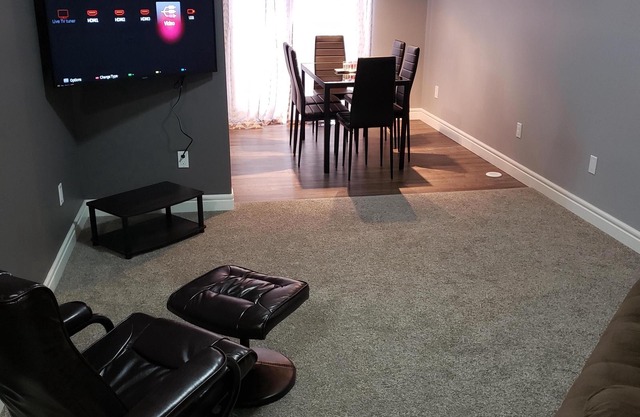 Entire 3 bdrm completely supplied house with garage!