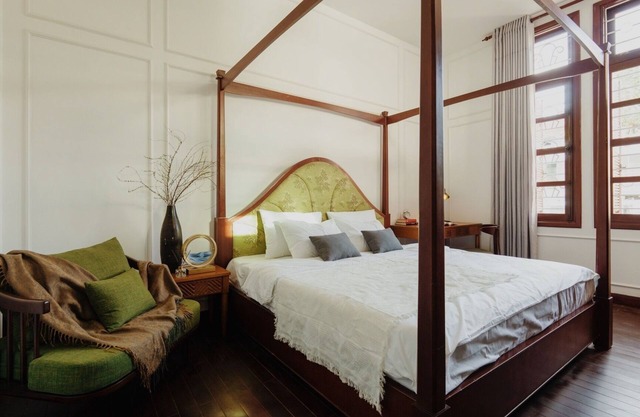Entire 6BR Heritage Villa D1 Saigon with Workspace FastWiFi for Group and Family