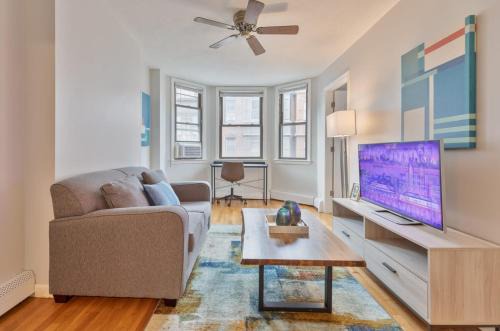 Entire Apt Near Wharf