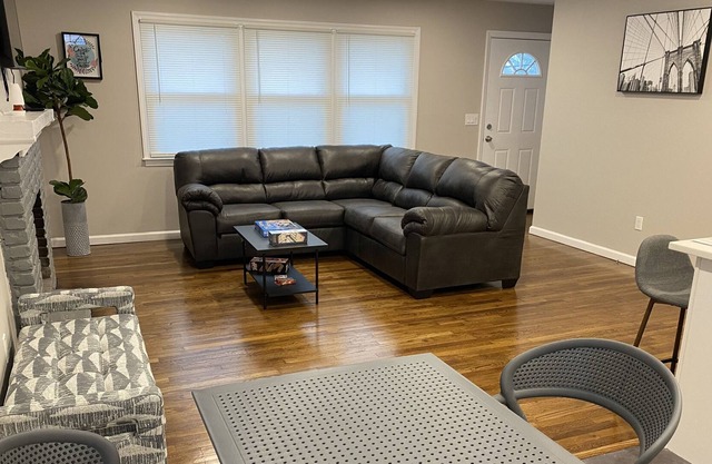 ENTIRE COZY Beachwood Vacation Home . Jersey Shore TREAT