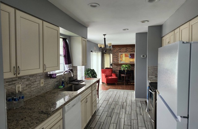 Entire Cozy House close to MGM, DC, Virginia