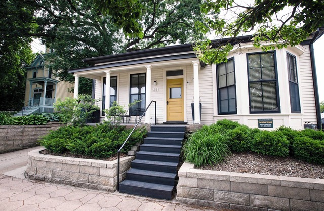 Entire Duplex West 7th, Xcel, and DT St. Paul Sleeps 8 Off street Parking!