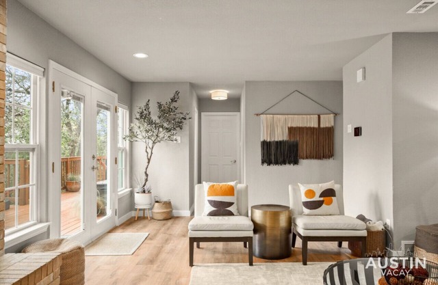 Entire Eastside Home w Space to Entertain + Yard