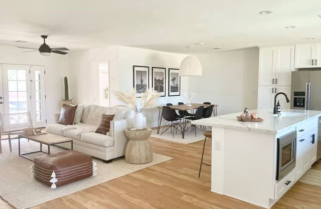 Entire Home: A Modern Desert Oasis