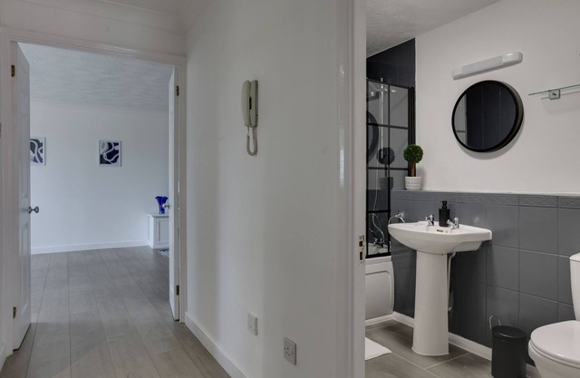 Entire home/flat perfect for contractors