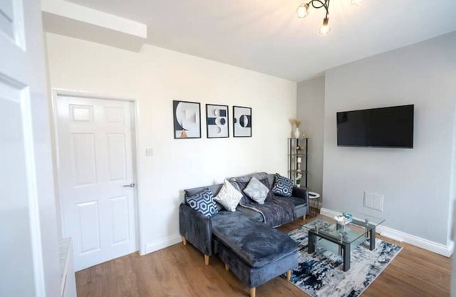 Entire House-Merseyside-Liverpool