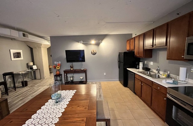 Entire spacious condo on the Water