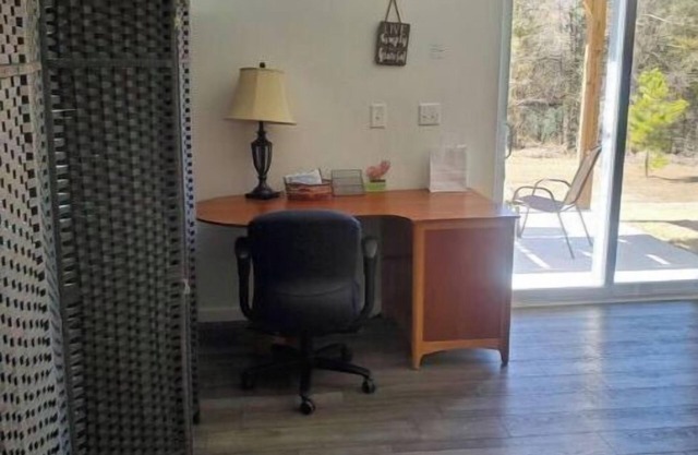 Entire Studio Apt + Patio + Lake View + Private