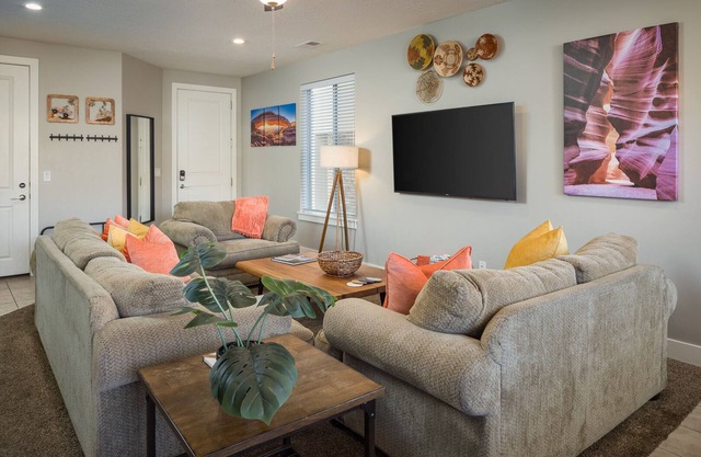 Entrada at Moab 632 | Townies | Pool/Spa | Garage | Same Day Booking
